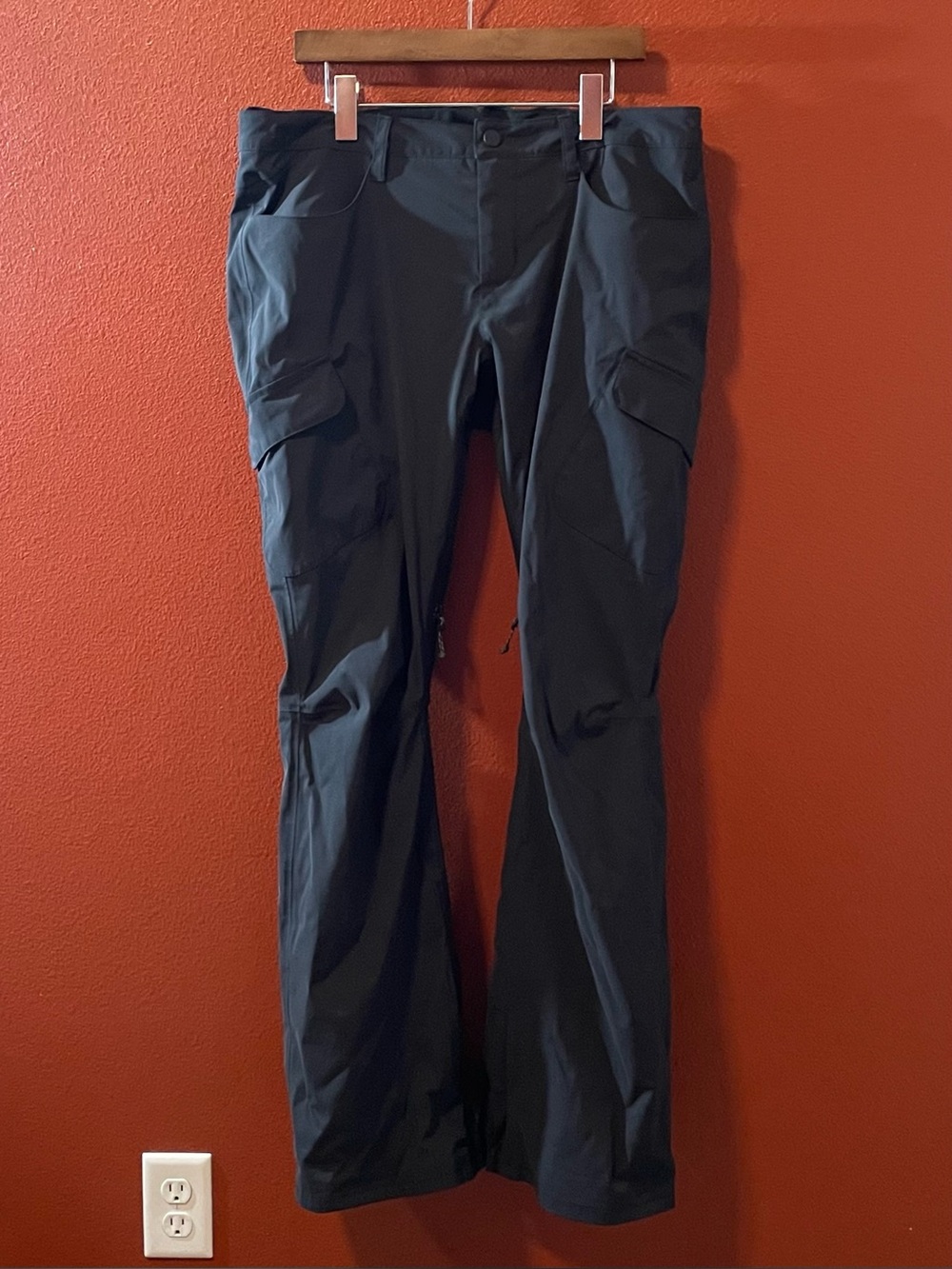 Burton Women’s Cargo Black Gorpcore‎ Outdoor Gore-Tex Shell Snowboard Tall Pants